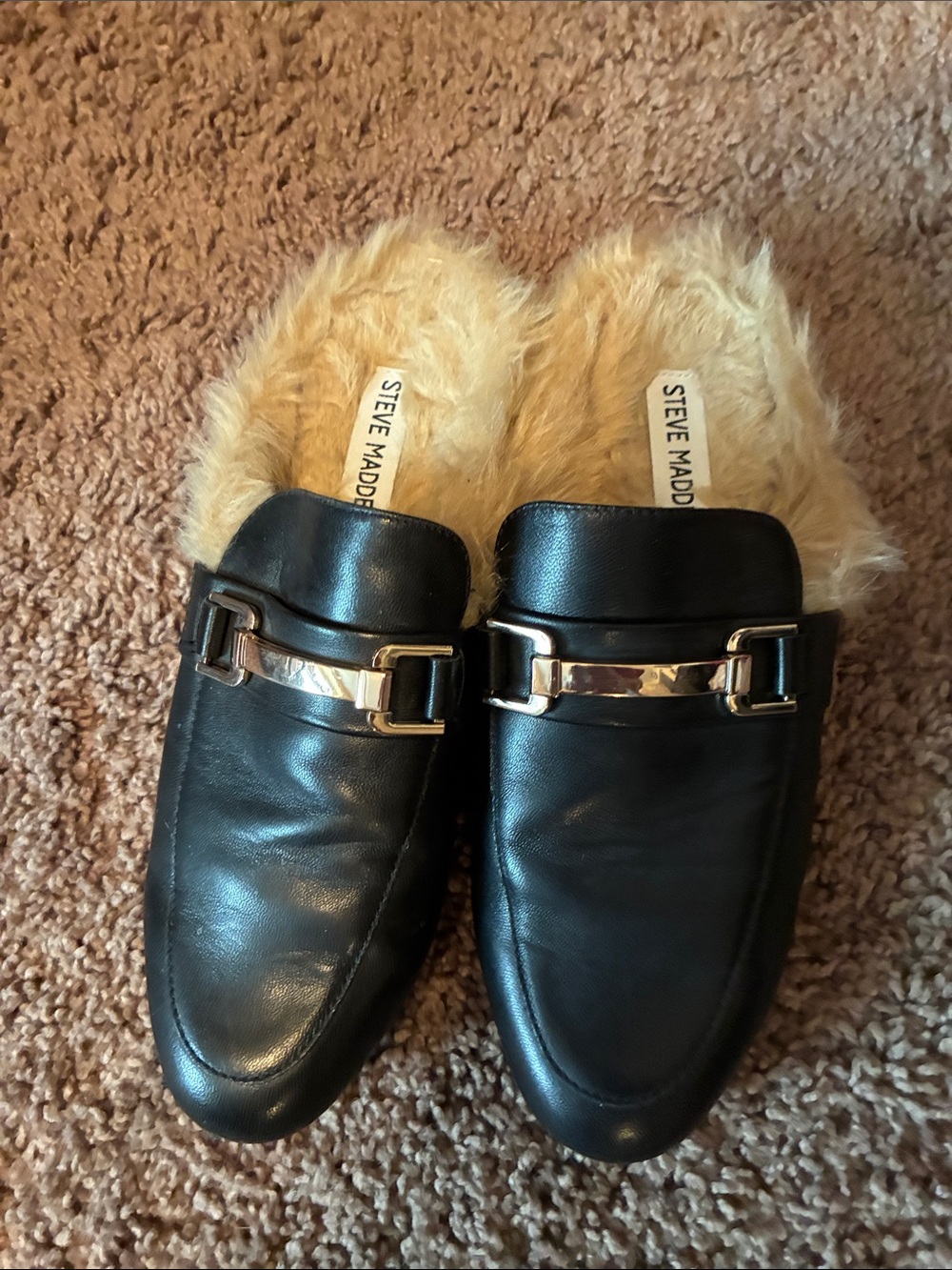NWOT Steve Madden Khole Black Leather Slip-On Loafers with Cream Fur Lining